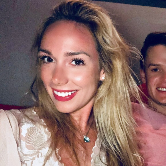 Meet your Posher, Katelyn - Picture 1 of 1